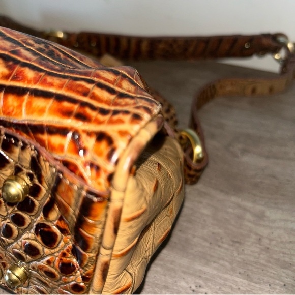 *****RARE AUTHENTIC BRAHMIN VINTAGE DANICA TOASTED ALMOND SHOULDER BAG - Picture 12 of 14